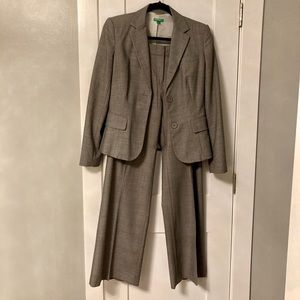 Benetton women’s wide leg suit